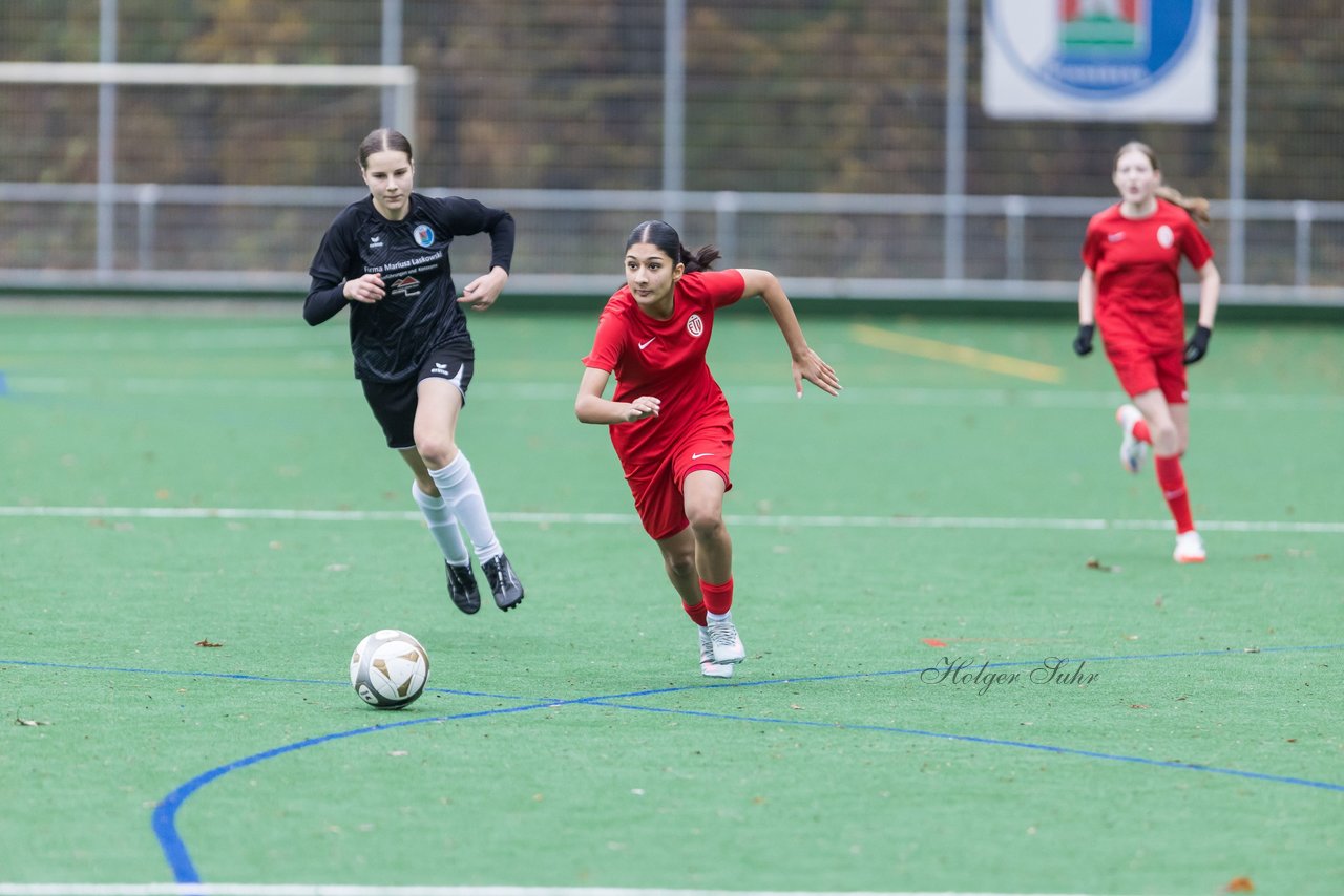 Bild 373 - wCJ VfL Pinneberg - Eimsbuettler TV : Ergebnis: 0:3